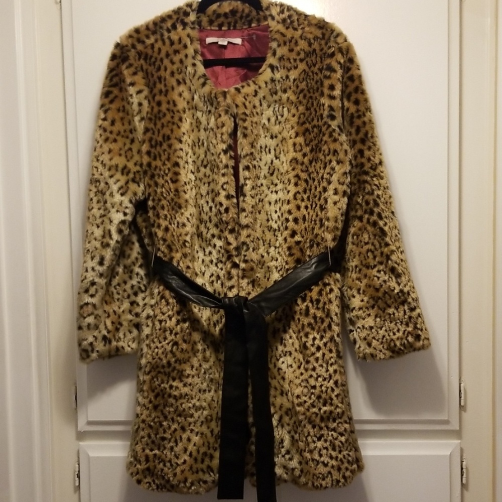 New fully lined faux fur leopard coat
